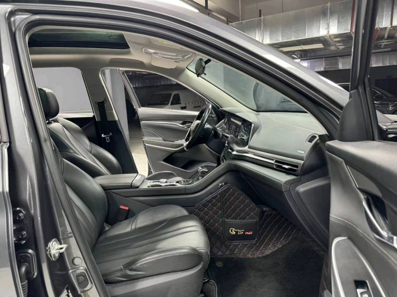 成都20年长安汽车CS759