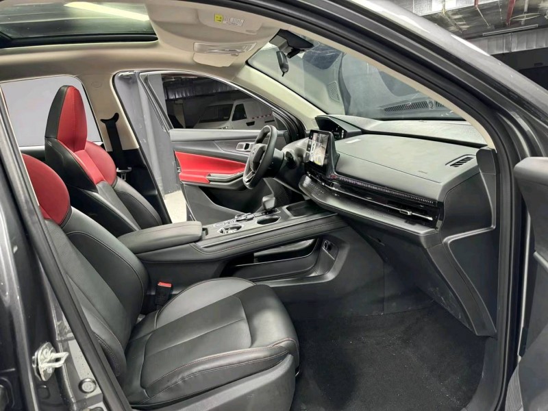 成都23年长安汽车CS554