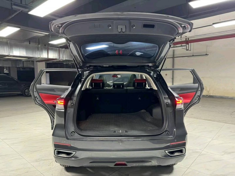 成都23年长安汽车CS557