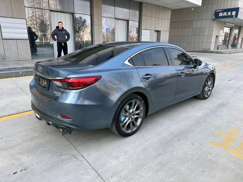 济宁17年马自达阿特兹8