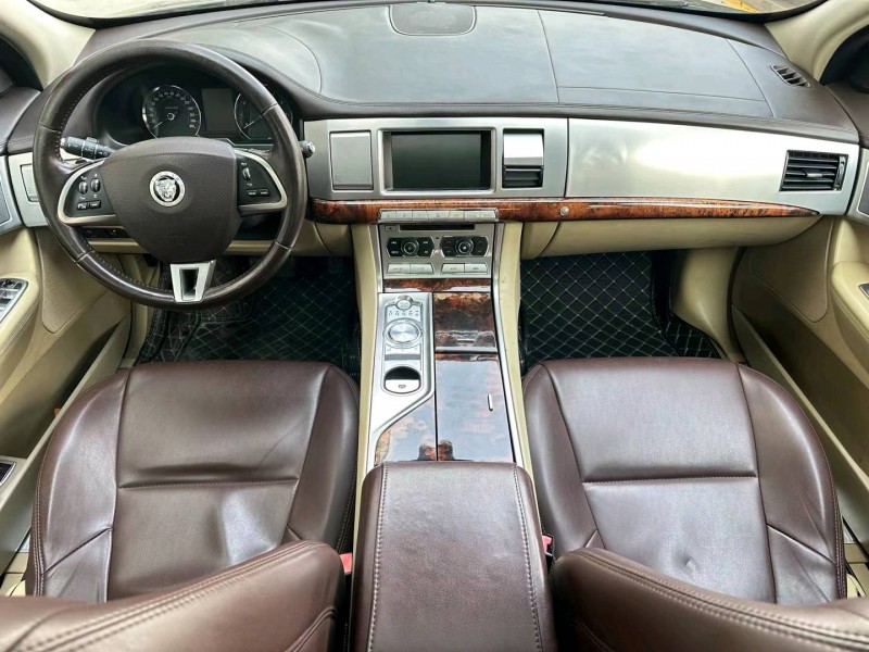 济宁13年捷豹XF6