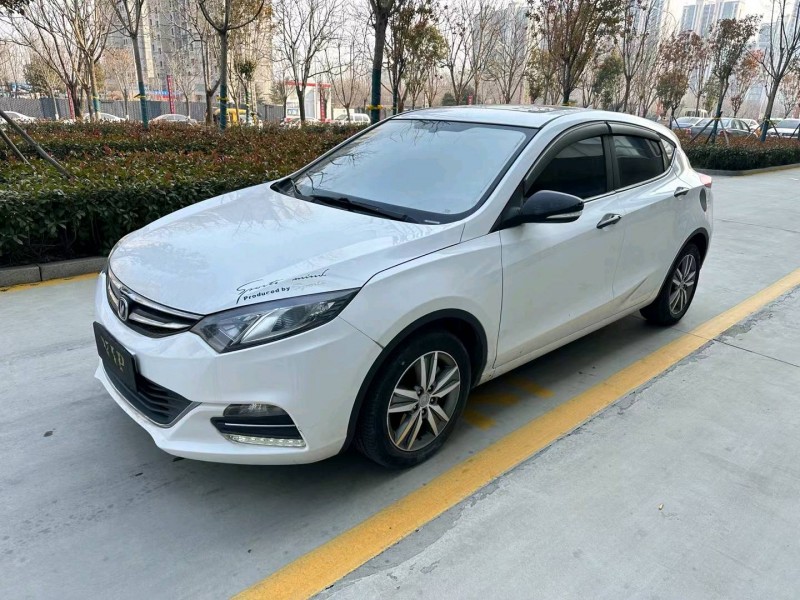 济宁17年长安汽车逸动3