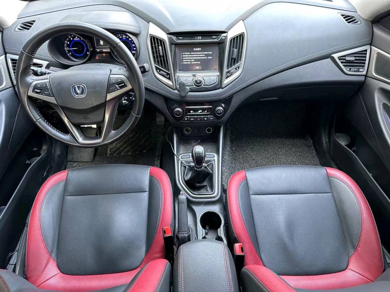 济宁17年长安汽车逸动5