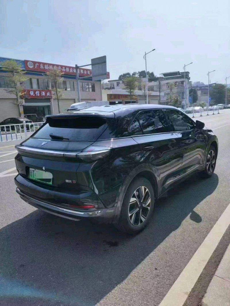珠海23年哪吒U5