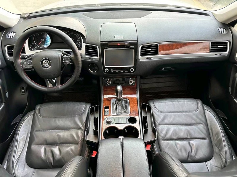 济宁13年大众途锐5