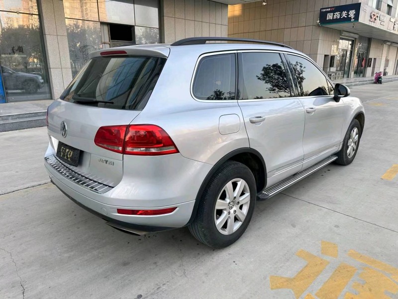 济宁13年大众途锐8