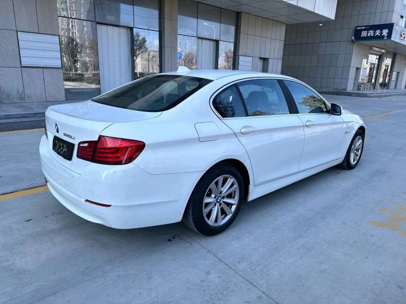 济宁13年宝马5系5