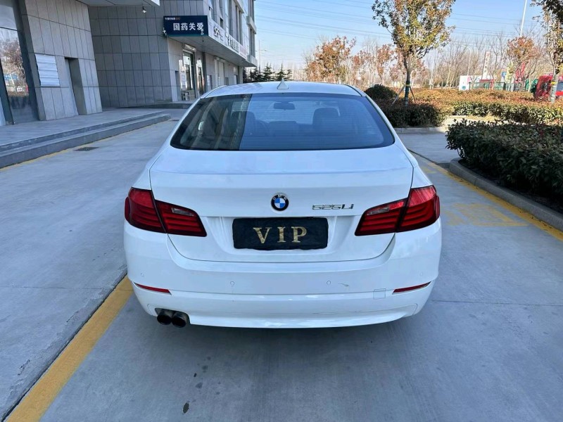 济宁13年宝马5系9