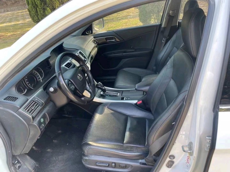 汕头15年本田雅阁9