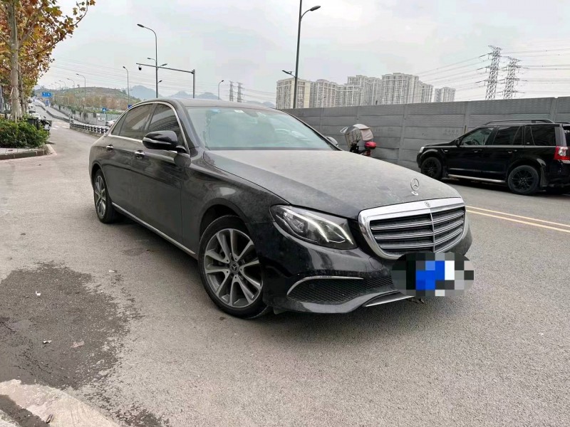 重庆19年奔驰E2