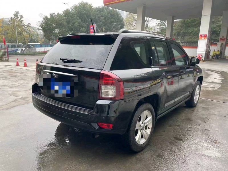 重庆14年Jeep指南者3