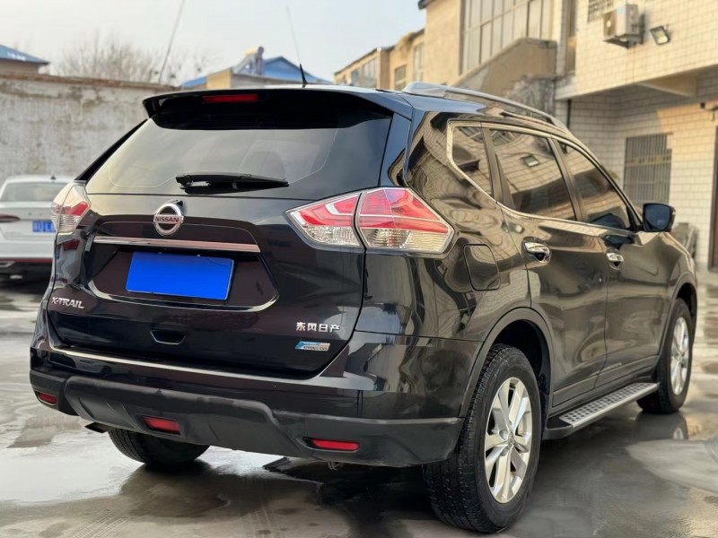 济宁15年日产奇骏4