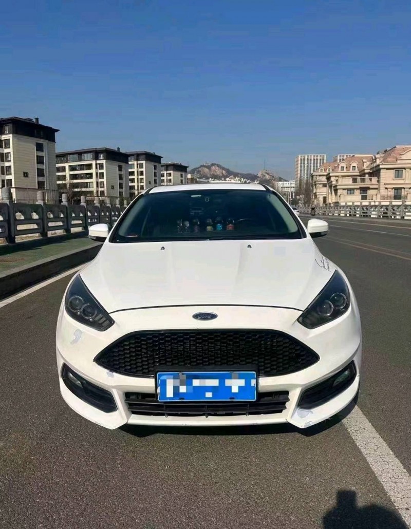 枣庄16年福特福克斯1