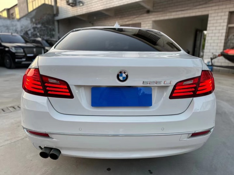 济宁15年宝马5系9