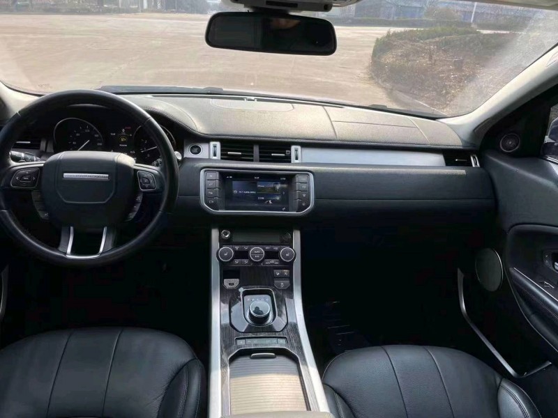 淄博17年路虎极光8