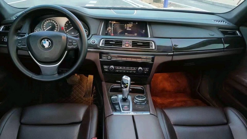 邯郸13年宝马7系8