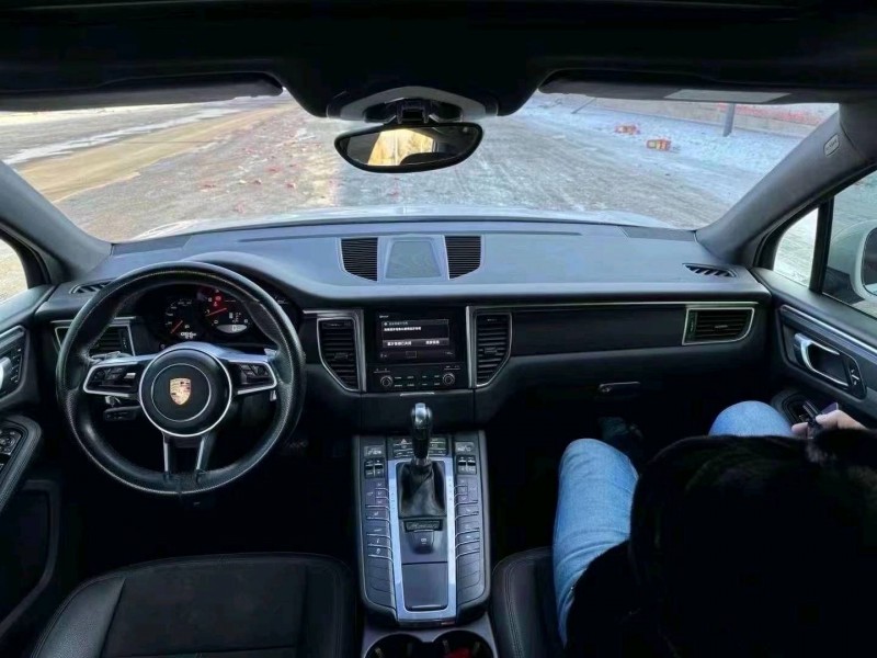晉城18年保時捷Macan5