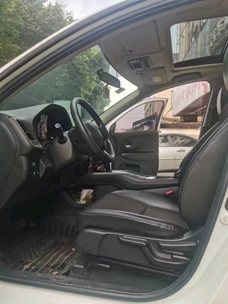 珠海20年本田缤智8