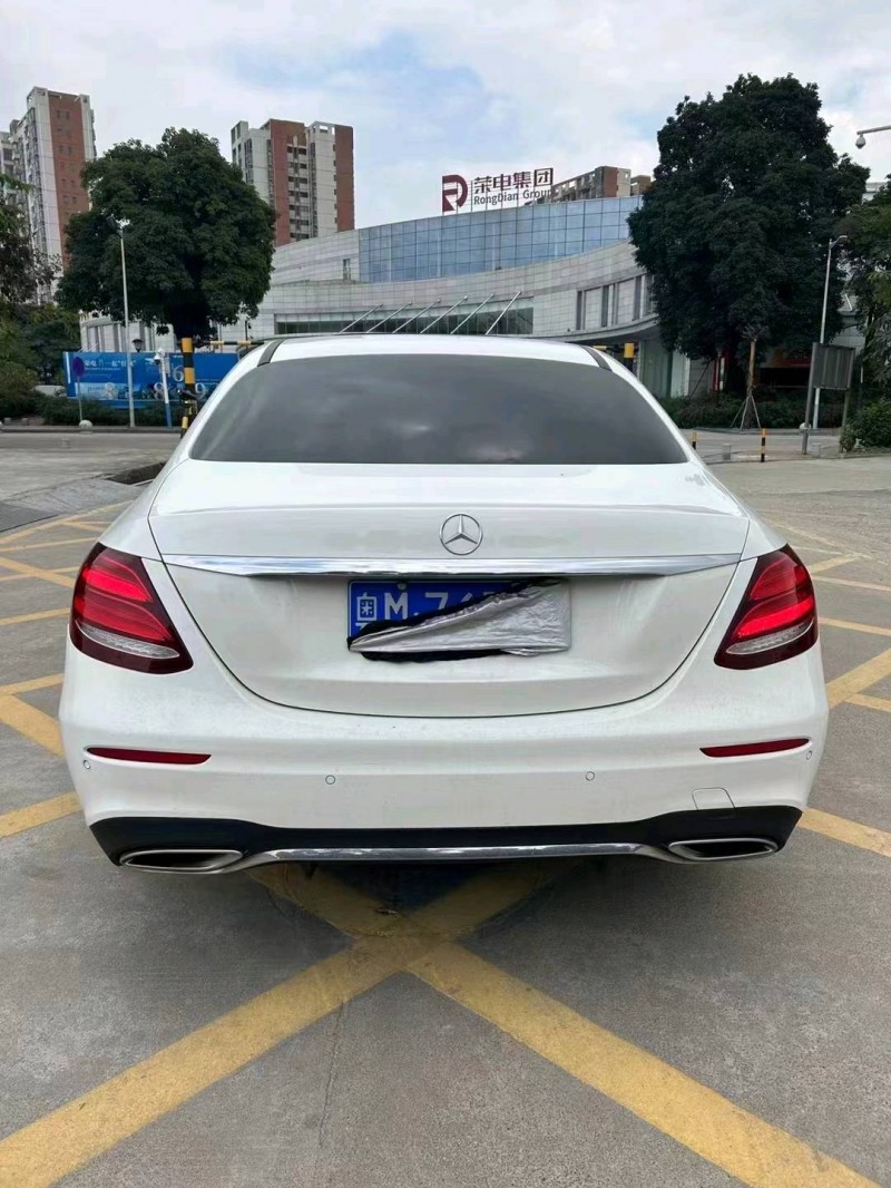 珠海17年奔驰E9