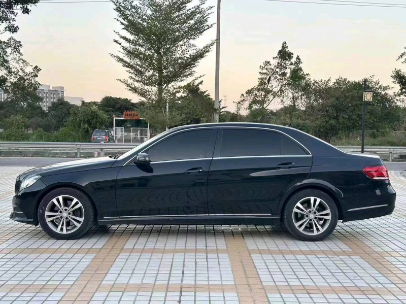 深圳14年奔驰E3