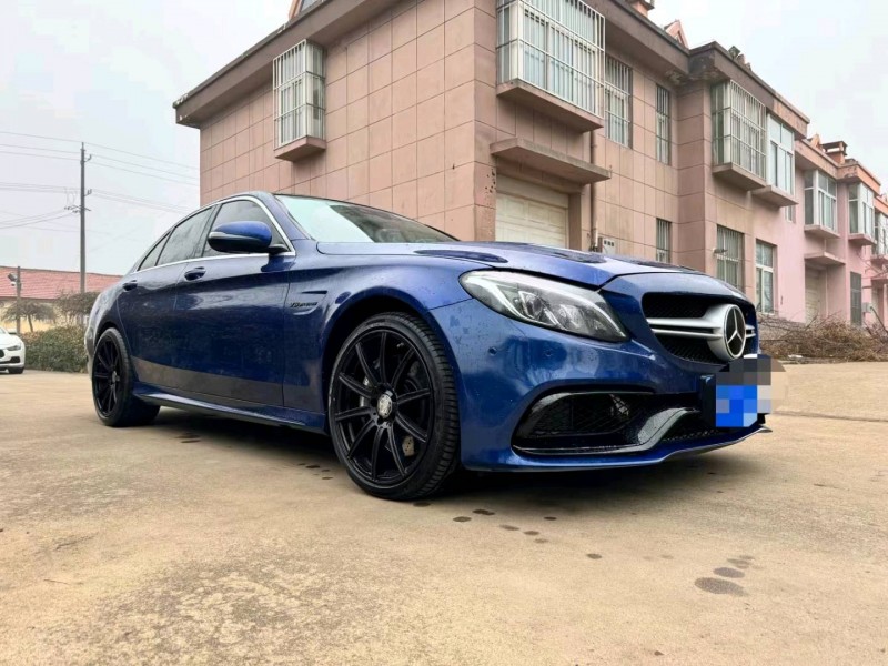 东营17年奔驰AMG3