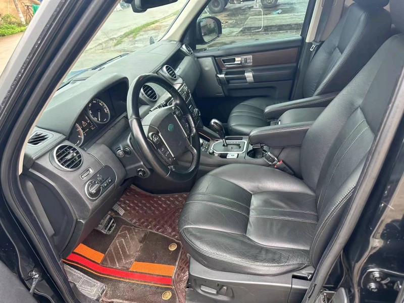 珠海11年路虎发现8