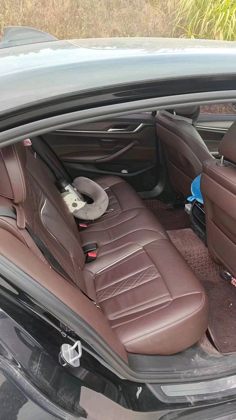 佛山18年宝马5系3