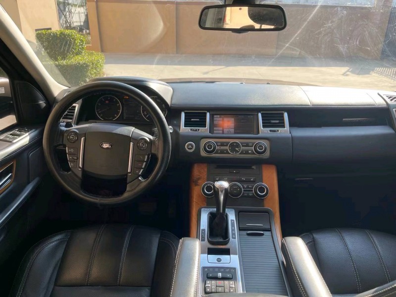 江门12年路虎揽胜运动4