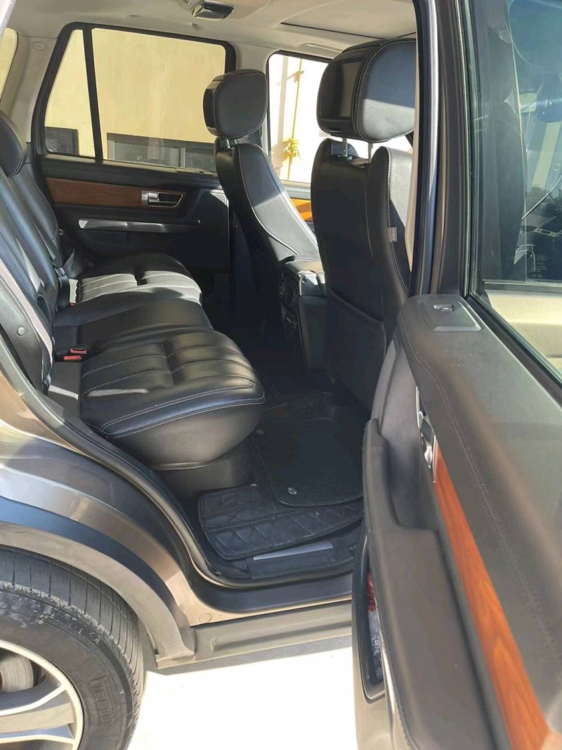 江门12年路虎揽胜运动7