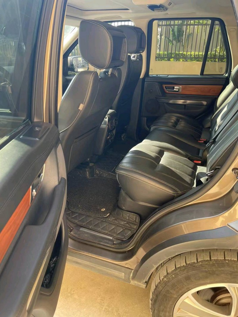 江门12年路虎揽胜运动8