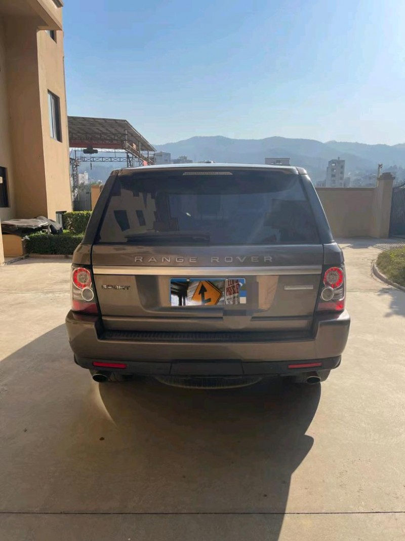 江门12年路虎揽胜运动9