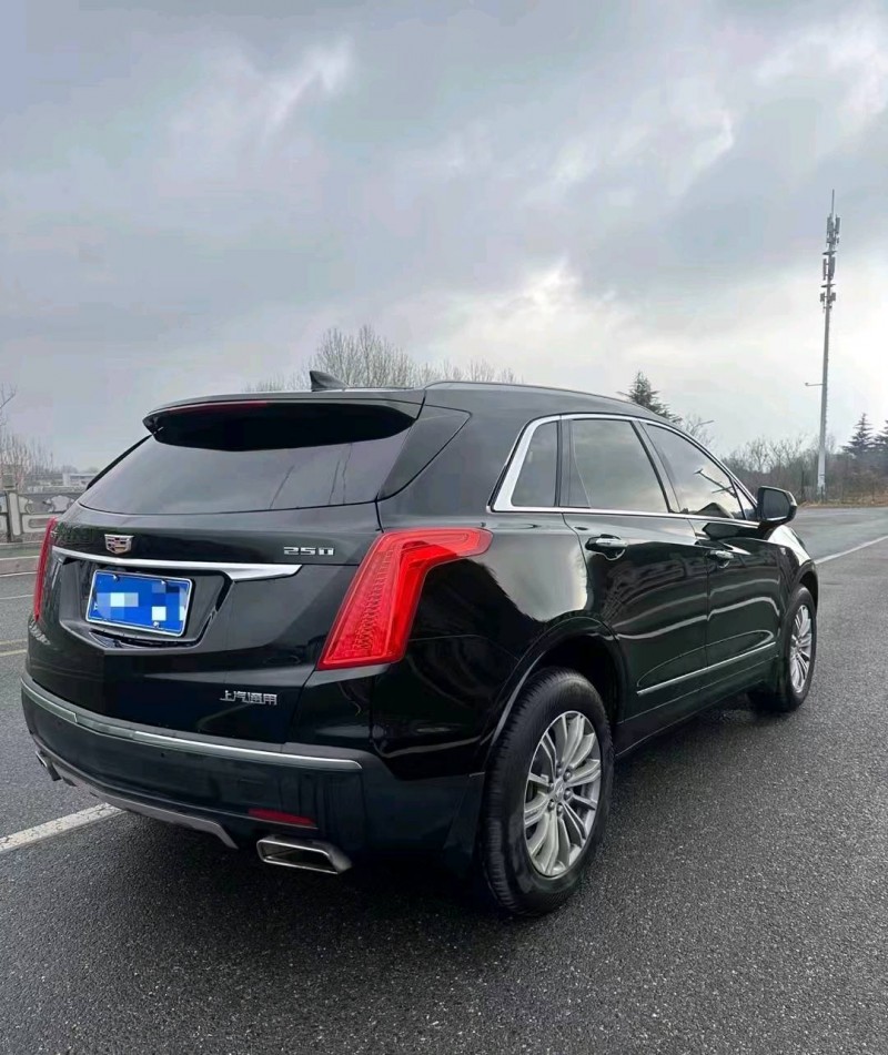 枣庄17年凯迪拉克XT59