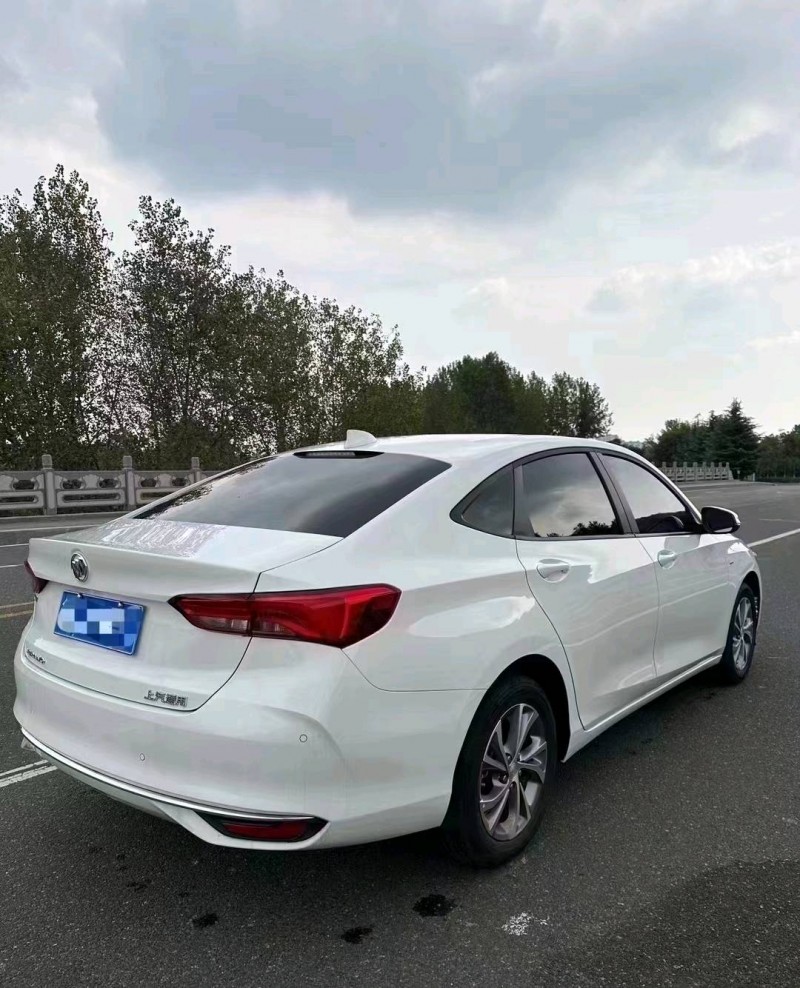 枣庄23年别克威朗4