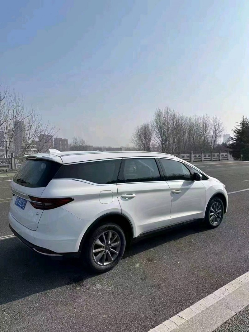 东营20年吉利嘉际5