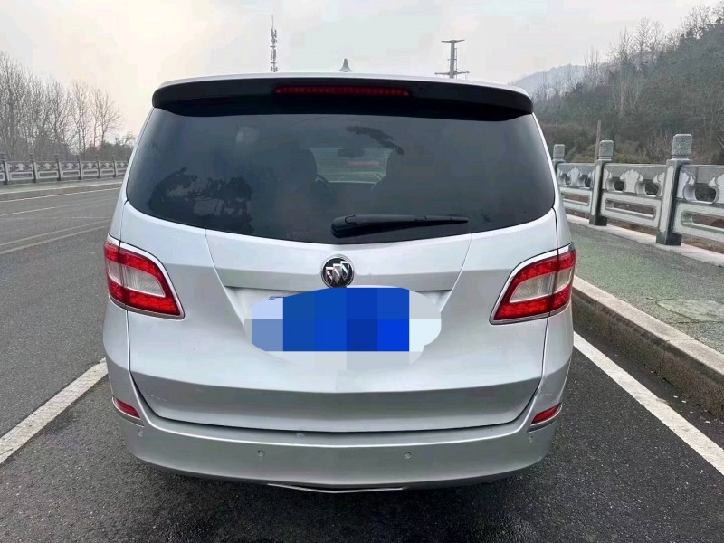 东营12年别克GL84