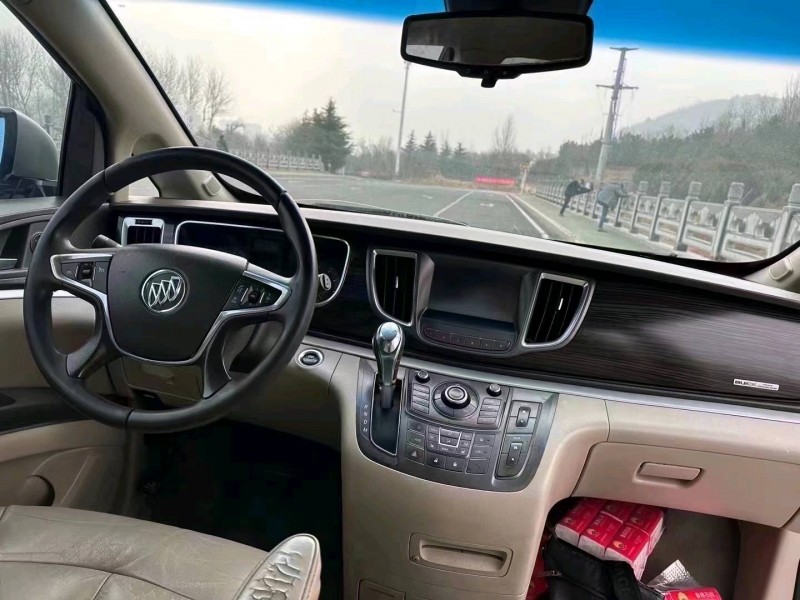 东营12年别克GL89