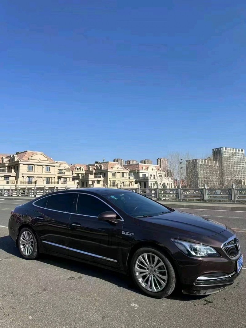 枣庄17年别克君越2