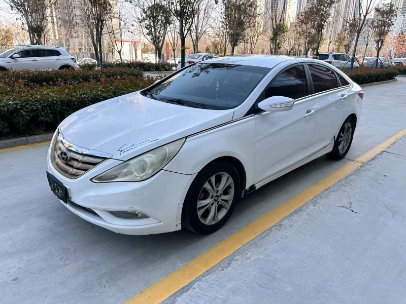 枣庄12年现代索纳塔八2