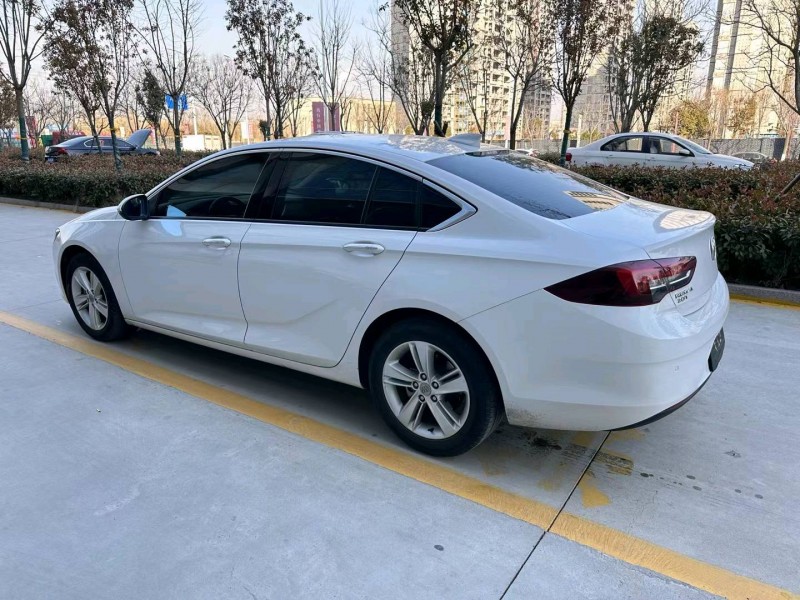 枣庄20年别克君威3