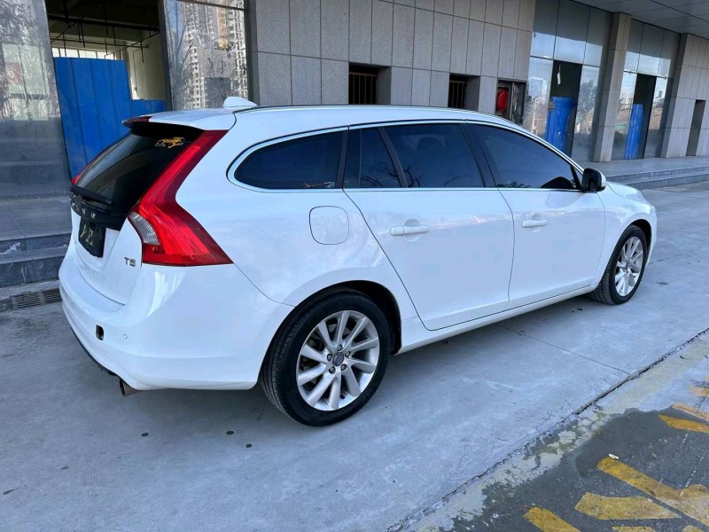 枣庄13年沃尔沃V608