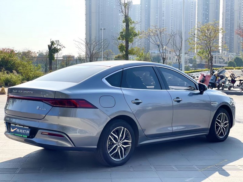 东莞22年比亚迪秦8