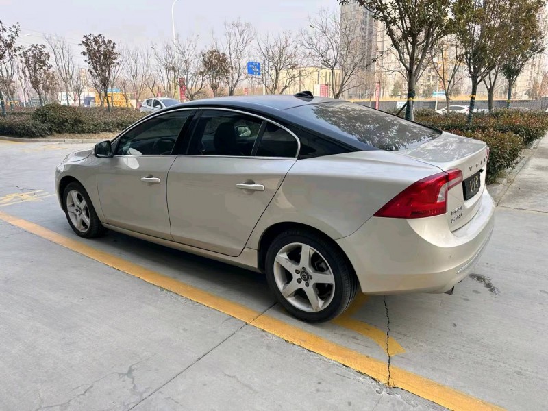 济宁19年沃尔沃S60L3
