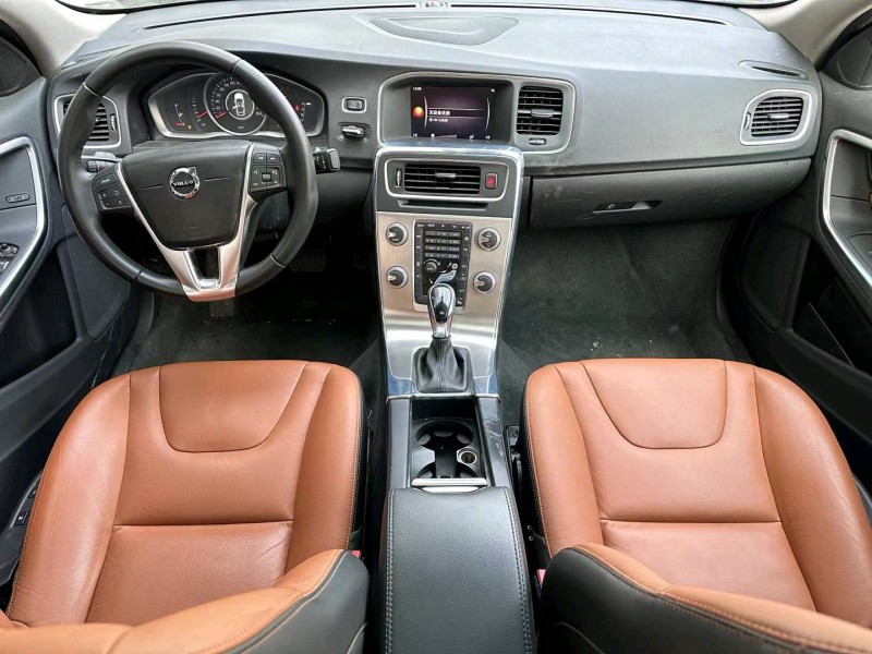 济宁19年沃尔沃S60L4