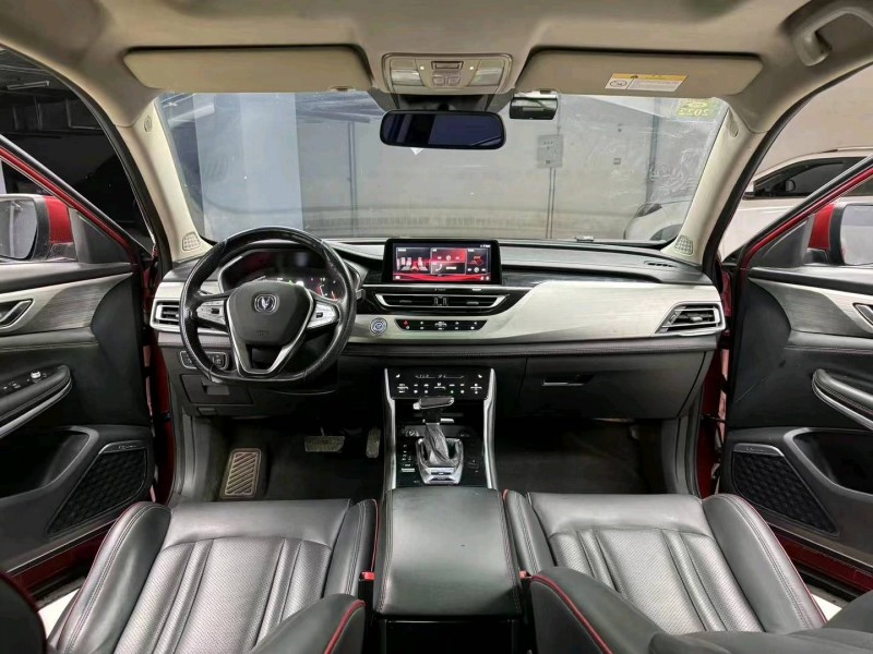 成都18年长安汽车CS759