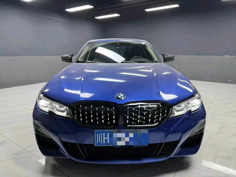 成都19年宝马3系1