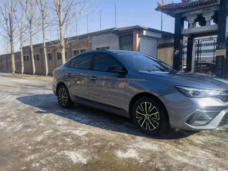 保定22年荣威i52