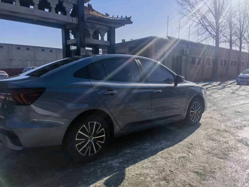 保定22年荣威i55