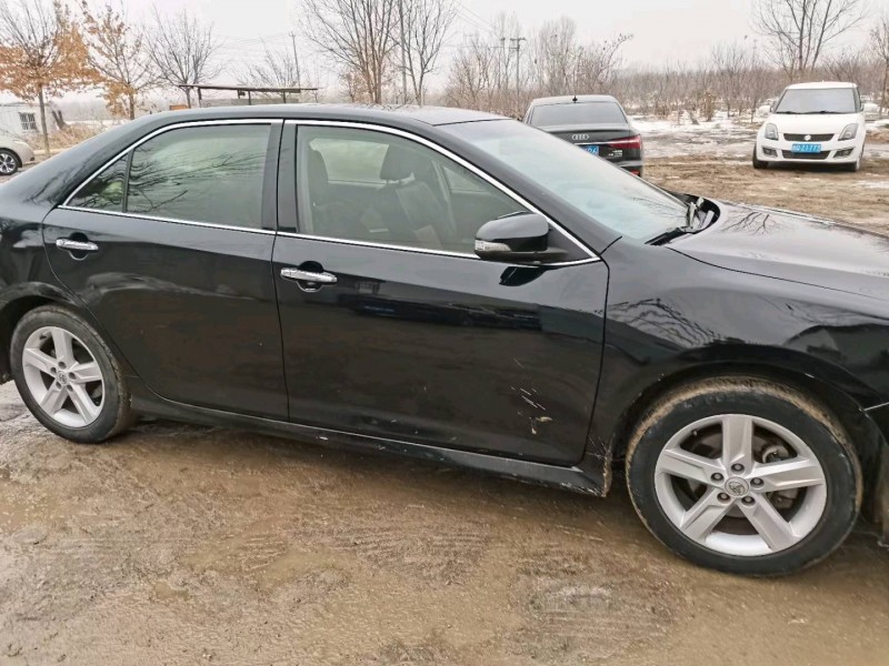 保定13年丰田凯美瑞2