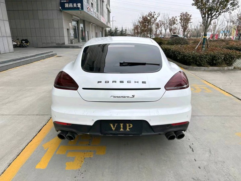 枣庄13年保时捷帕拉梅拉2