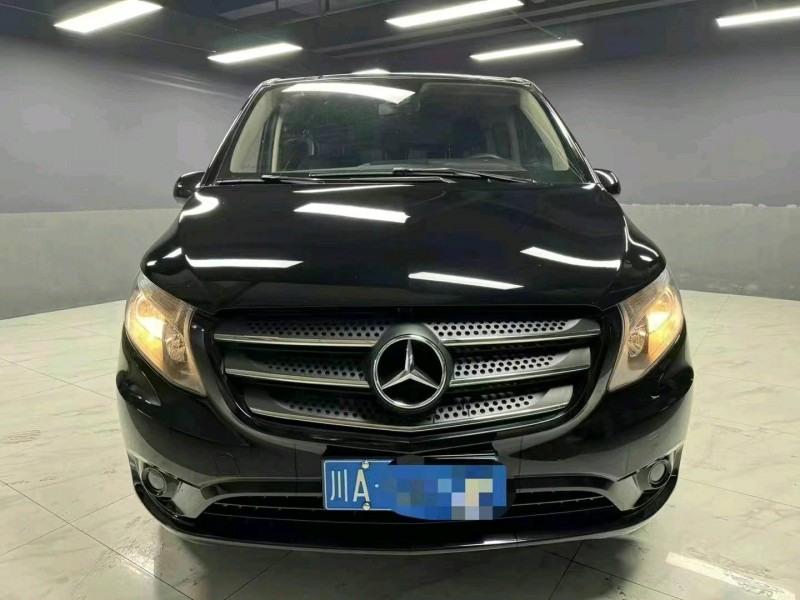 成都20年奔驰威霆1